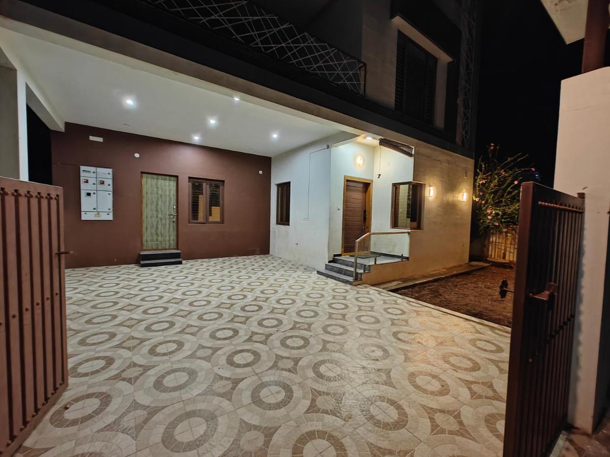 Beautiful 4Bhk Duplex Villa Mysore Esterno foto